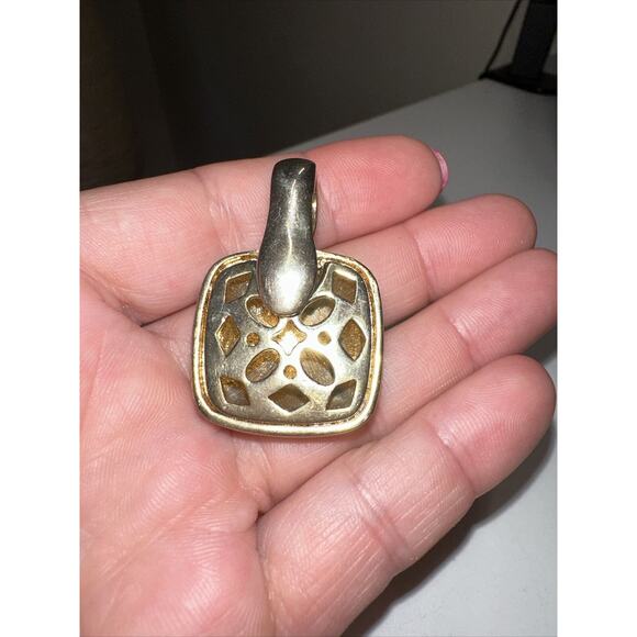 Gold tone with paved rhinestones magnetic pendant stunning - Picture 7 of 9